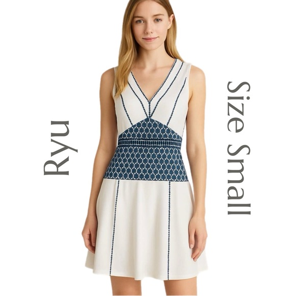 Ryu Dresses & Skirts - Ryu - Sheer Crocheted Appliqué Party Dress - Size Small